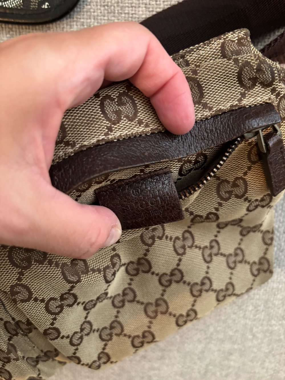 Vintage Gucci Beige & Brown GG Monogram Belt Bag - Picture 6 of 11